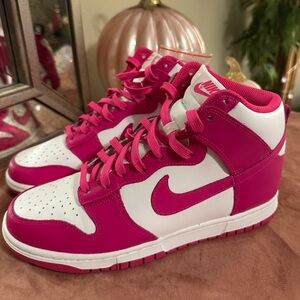 Nike Dunk High Pink Prime 💖 Limited Edition (Brand-new!)